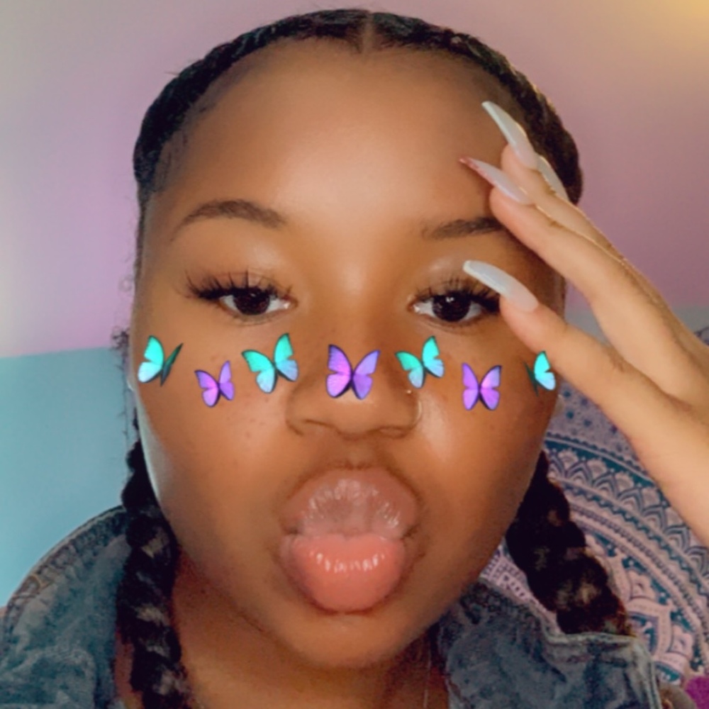 Meet your Posher, Maddie